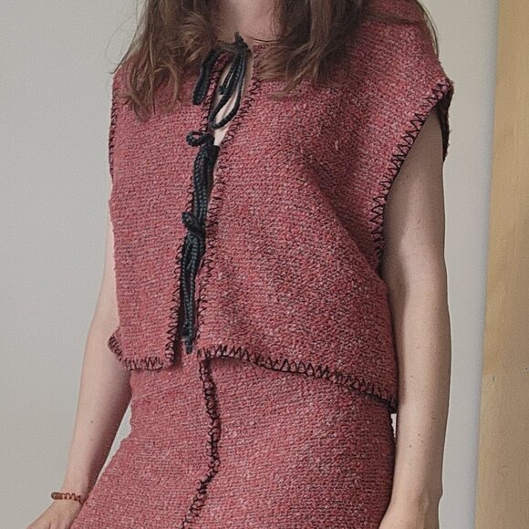 Melani Boucle Midi Skirt and Tie Front Tank Set - Picture 3 of 9